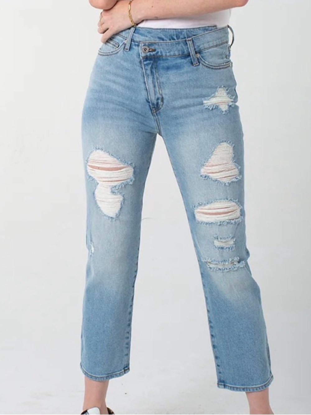 Kendall & Kylie Distressed Cropped Jeans